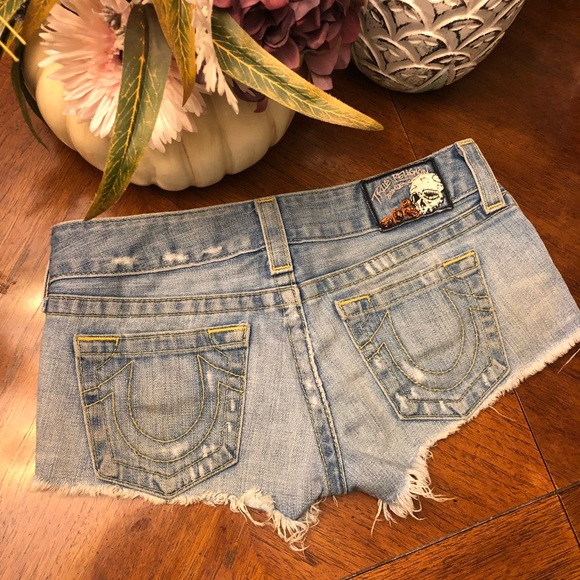 True Religion Pants - 🎉True Religion | Light Denim Cutoff Shorts